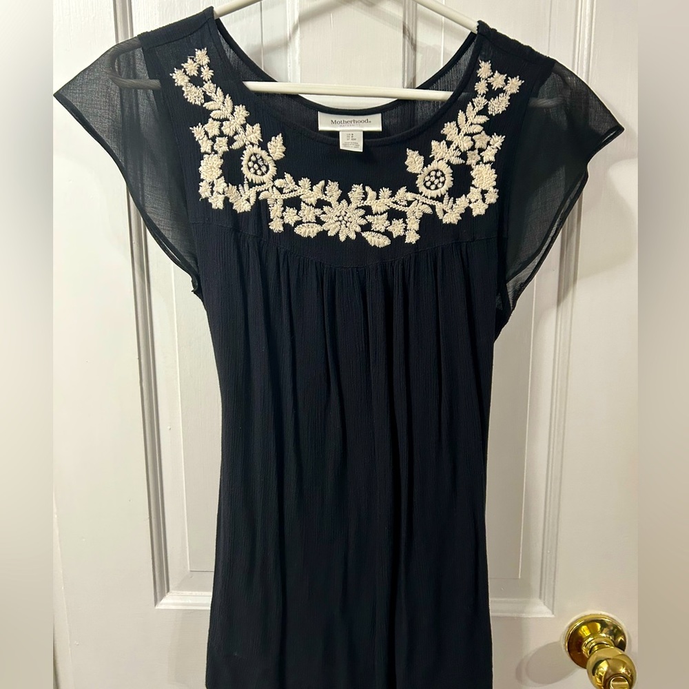 Motherhood Maternity shirt - black with white embroidery